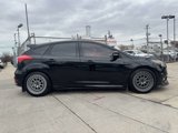 Used 2017 Ford Focus ST image 4