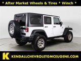 Used 2015 Jeep Wrangler Unlimited Rubicon w/ Connectivity Group image 5
