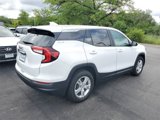 Used 2024 GMC Terrain SLE image 4