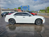 Used 2017 Chrysler 300 S image 5