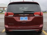 Used 2018 Chrysler Pacifica Touring-L Plus w/ Tire & Wheel Group image 4