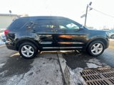 Used 2016 Ford Explorer XLT w/ Equipment Group 202A image 6