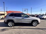 Used 2015 Jeep Cherokee Sport image 4