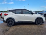 Used 2020 Nissan Kicks SR w/ SR Premium Package image 3