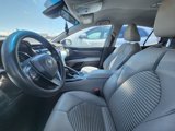 Used 2018 Toyota Camry SE image 3