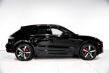 Used 2022 Porsche Macan S w/ Premium Package Plus image 2