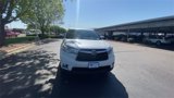 Used 2015 Toyota Highlander Limited image 3