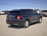 Used 2021 Ford Explorer XLT w/ Equipment Group 202A image 5