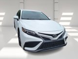 Used 2021 Toyota Camry SE image 3