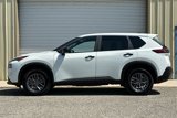 Used 2023 Nissan Rogue S image 3