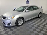 Used 2014 Toyota Camry L image 3