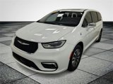 Used 2022 Chrysler Pacifica Limited image 3