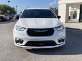 New 2025 Chrysler Pacifica Select image 3