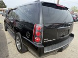 Used 2011 GMC Yukon XL Denali image 4