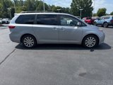 Used 2017 Toyota Sienna Limited image 5