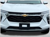 Used 2025 Chevrolet Trax LT w/ LT Convenience Package image 2