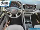 Used 2024 GMC Terrain SLE image 3