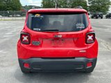 Used 2015 Jeep Renegade Latitude w/ Popular Equipment Group image 4