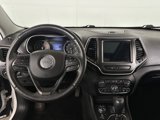 Used 2019 Jeep Cherokee Trailhawk image 3