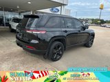 Used 2023 Jeep Grand Cherokee Altitude image 2