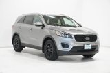 Used 2017 Kia Sorento LX w/ LX Convenience Package image 4