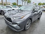 Used 2021 Toyota Highlander XLE image 4