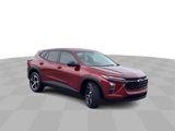 Certified 2024 Chevrolet Trax RS w/ Sunroof Package image 2