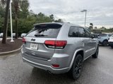 Used 2017 Jeep Grand Cherokee Altitude image 5