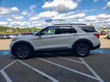 Used 2023 Ford Explorer XLT w/ Equipment Group 202A image 4