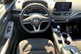 Used 2024 Nissan Altima 2.5 SV image 5