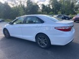 Used 2016 Toyota Camry SE image 4