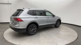 Used 2023 Volkswagen Tiguan SE image 2