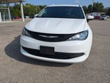 Used 2020 Chrysler Voyager L image 2