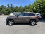 Used 2021 Jeep Grand Cherokee Laredo image 2