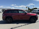 Used 2024 Jeep Grand Cherokee Altitude image 2