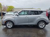 Used 2022 Kia Soul LX w/ Technology Package image 4