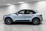Used 2024 Porsche Macan image 2
