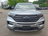 Certified 2022 Ford Explorer XLT w/ Equipment Group 202A image 3