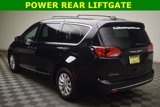 Used 2017 Chrysler Pacifica Touring-L image 4