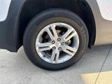 Used 2024 GMC Terrain SLE image 4
