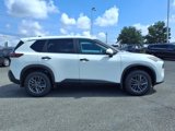Used 2023 Nissan Rogue S image 3