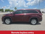 Used 2016 Toyota Highlander LE image 3