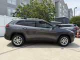 Used 2018 Jeep Cherokee Latitude Plus w/ Cold Weather Group image 2