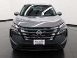 Used 2024 Nissan Rogue SV image 3