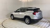 Used 2022 GMC Terrain SLE w/ Driver Convenience Package image 6