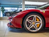 Used 2023 Ferrari SF90 Spider image 3