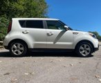 Used 2017 Kia Soul image 5