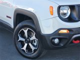 Certified 2022 Jeep Renegade Trailhawk image 3
