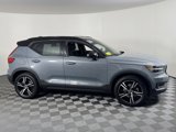 Certified 2022 Volvo XC40 T5 R-Design w/ Climate Package image 4