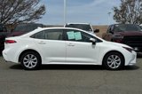 Used 2022 Toyota Corolla LE image 3